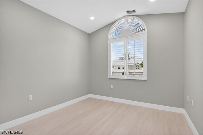 Building Photo - 4655 Hawks Nest Way