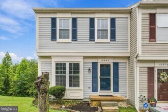 Building Photo - 16880 Jed Forest Ln