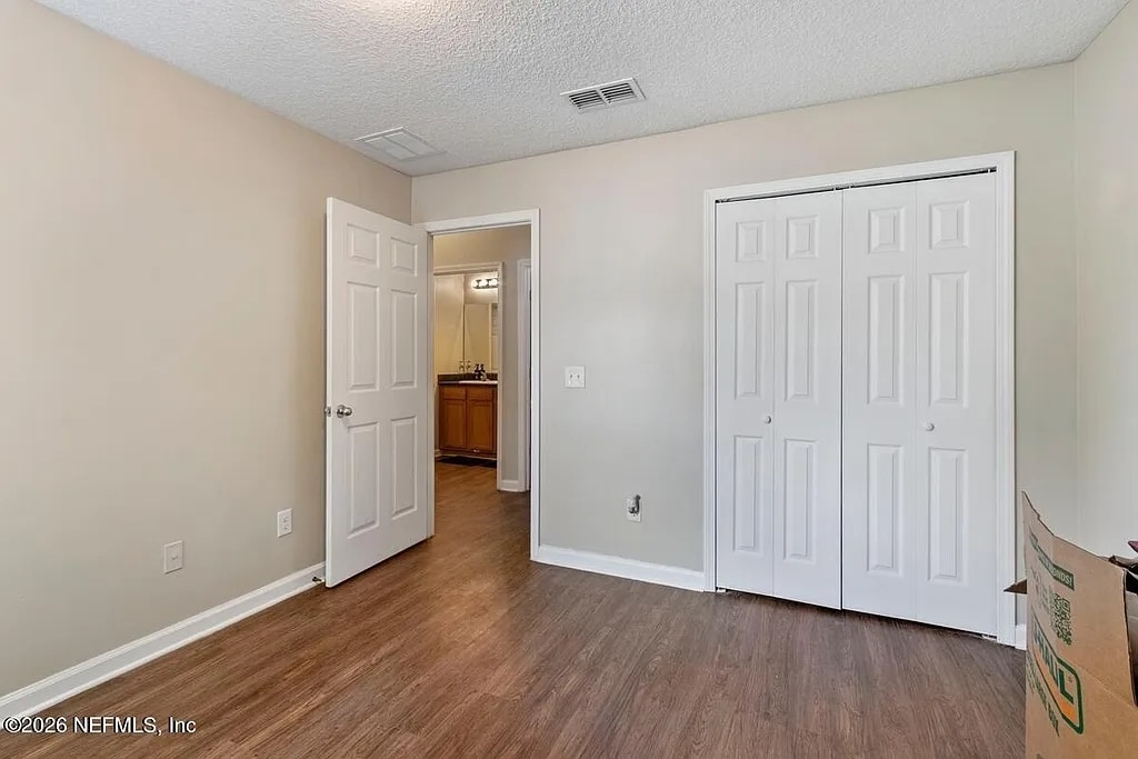Building Photo - 9155 Mill Grove Dr