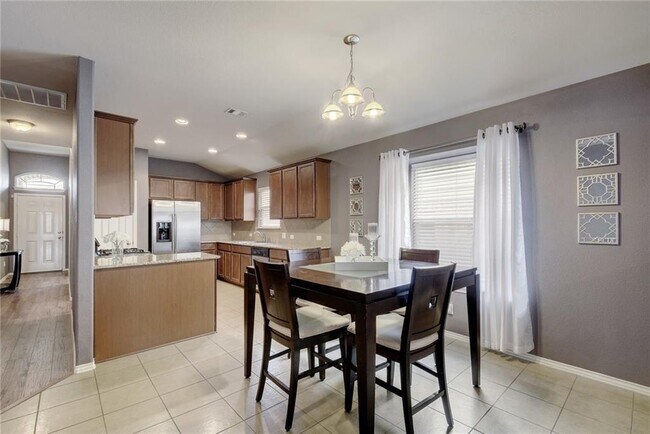 Building Photo - 1036 Estival Dr