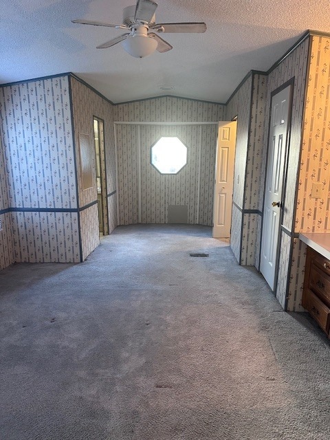 Building Photo - 2930 Pinecrest Dr