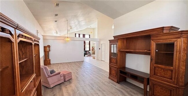 Building Photo - 8609 Highland View
