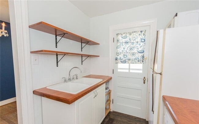 Building Photo - Great House for rent Maymont and Texas Beach area