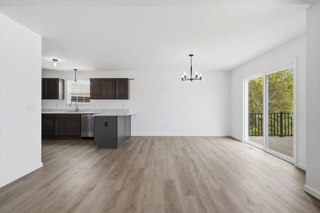 Building Photo - 179 Rivers Edge Dr