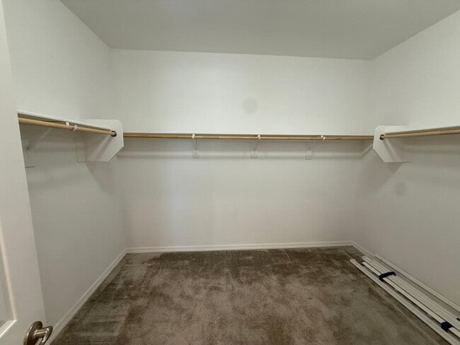 Building Photo - 15744 W Jefferson St