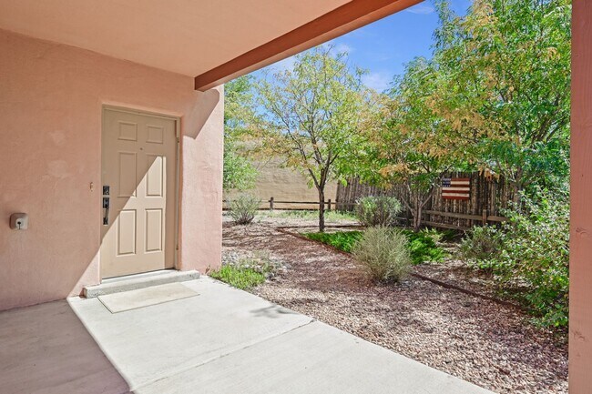 Building Photo - 1 MO. FREE RENT WITH 2 YR. LEASE!  Bright Tierra Contenta Retreat