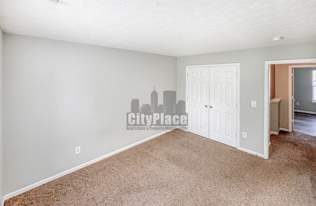 Building Photo - 2946 Carson Dr