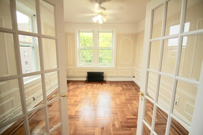 Building Photo - 202 Marine Ave