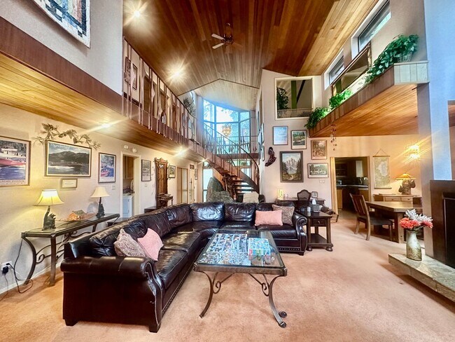 Building Photo - 124 Ponderosa Dr