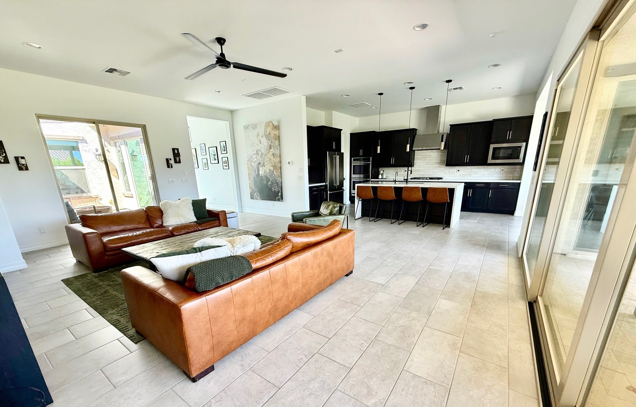 Building Photo - 10649 Thatcher Ave