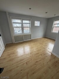 Building Photo - 632 Cora Pl