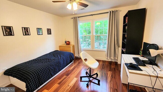 Building Photo - 5503 Chestermill Ct