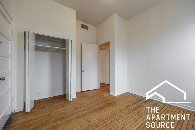 Building Photo - 2059 N Clifton Ave