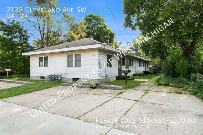 Building Photo - 2132 Cleveland Ave SW