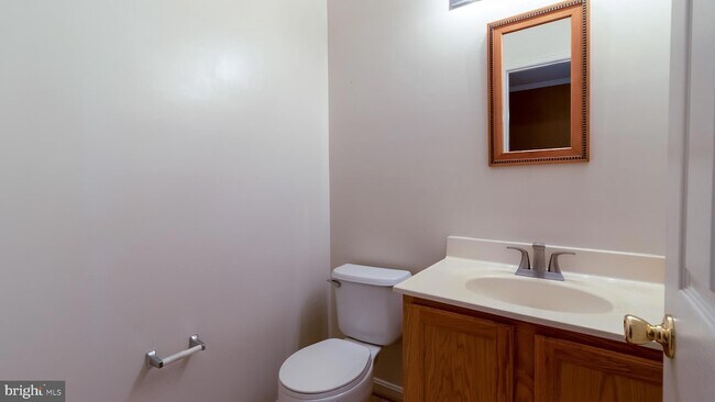 Building Photo - 45416 Baggett Terrace