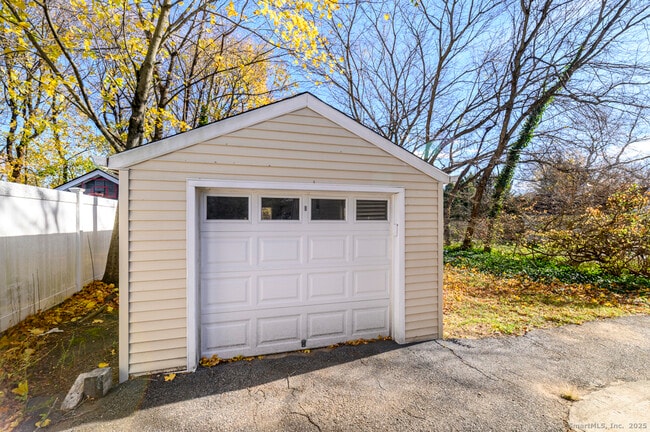 Building Photo - 29 Sterling Pl