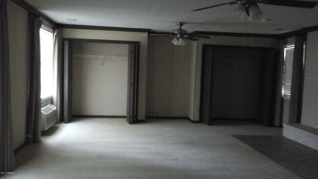 Building Photo - 957 Sea Island Pkwy