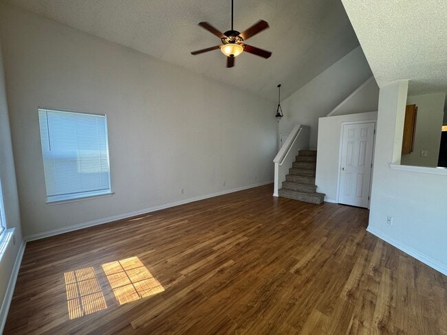 Building Photo - 1209 Porchester Ln