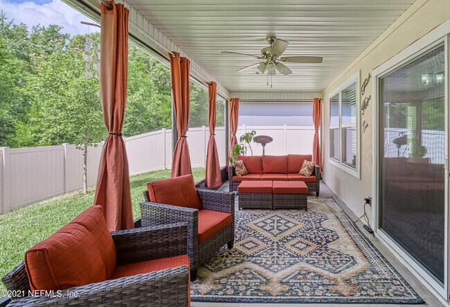 Building Photo - 15599 Chir Pine Dr