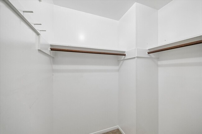 Building Photo - 25114 Spring Ridge Dr
