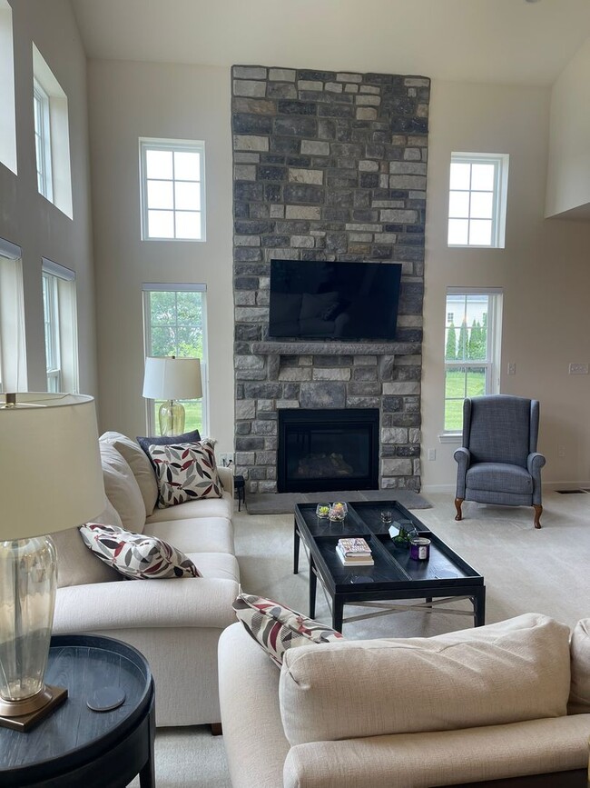 Building Photo - COMING SOON - HYETTS CROSSING