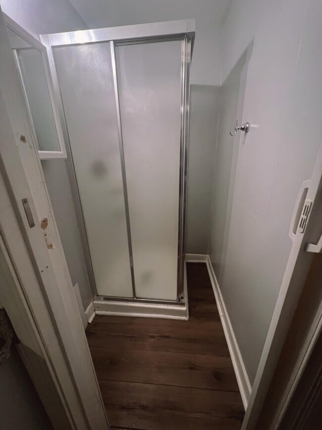 Building Photo - 117 N 60th St