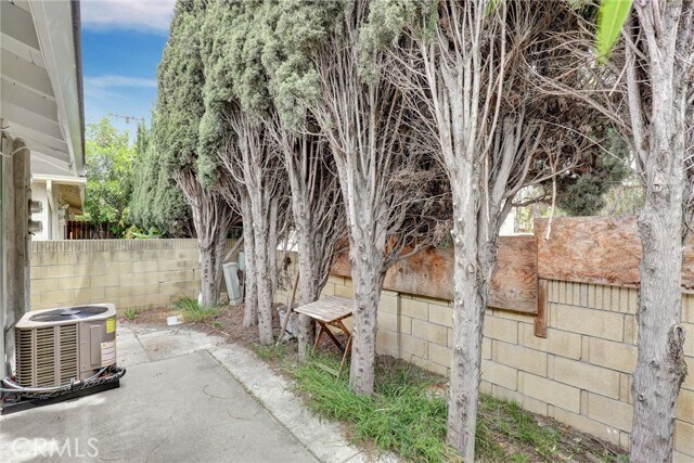 Building Photo - 402 E Glendale Dr