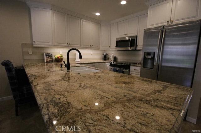 Building Photo - 6221 Marina Pacifica Dr N