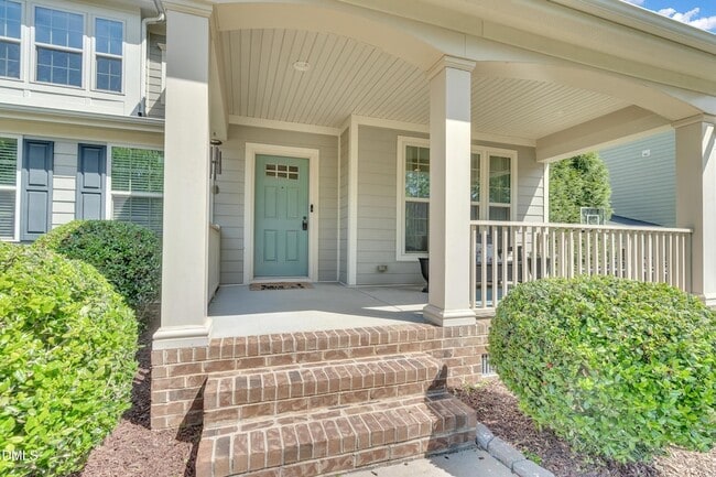 Building Photo - 899 Legacy Falls Dr S