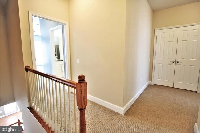 Building Photo - 2382 Brookmoor Ln