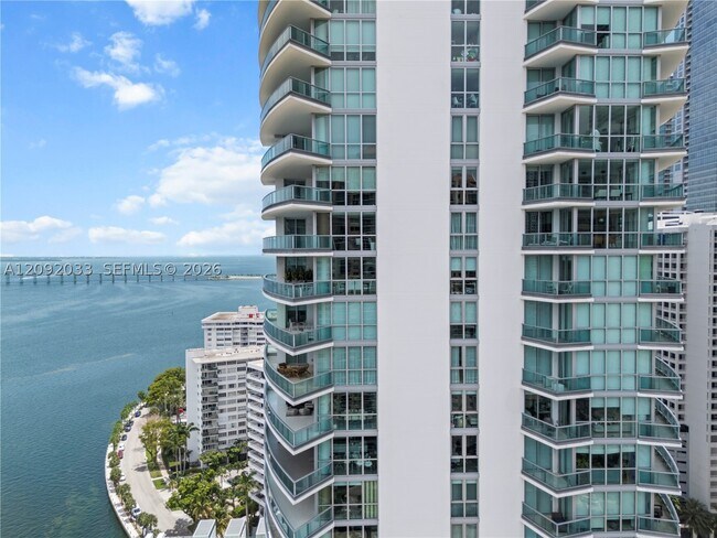 Building Photo - 1331 Brickell Bay Dr