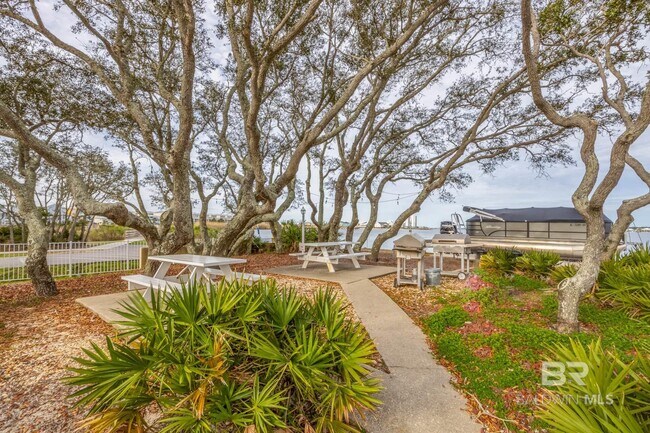 Building Photo - 1516 Sandpiper Ln