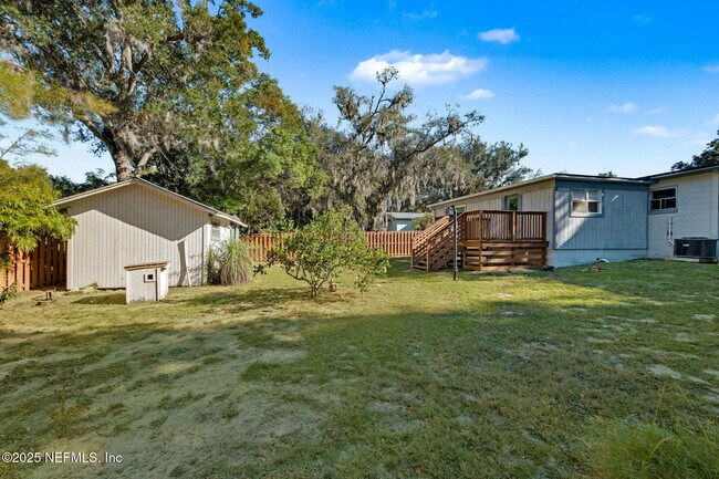 Building Photo - 1503 Broome St