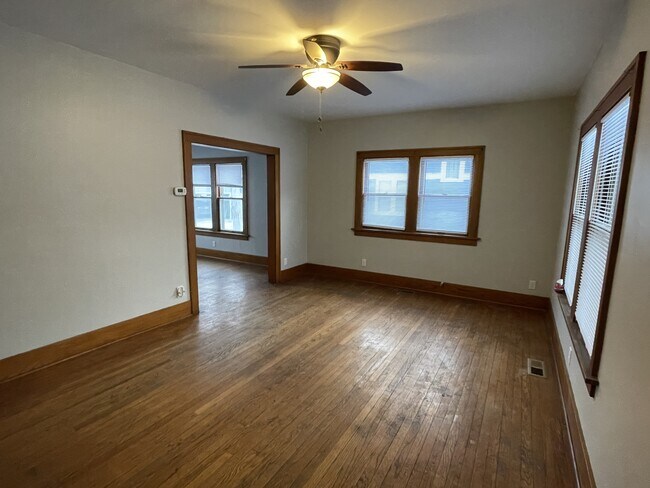 Building Photo - 205 Myrtle St