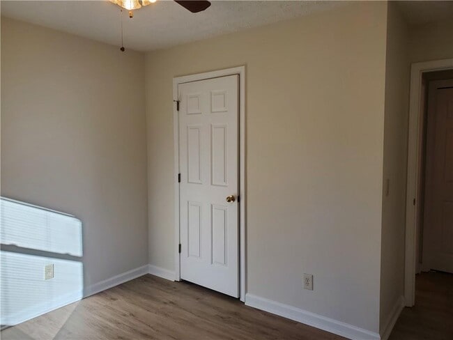 Building Photo - 3113 Waterford Ct