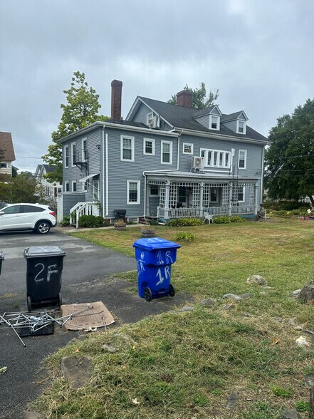 Building Photo - 30 Brown St