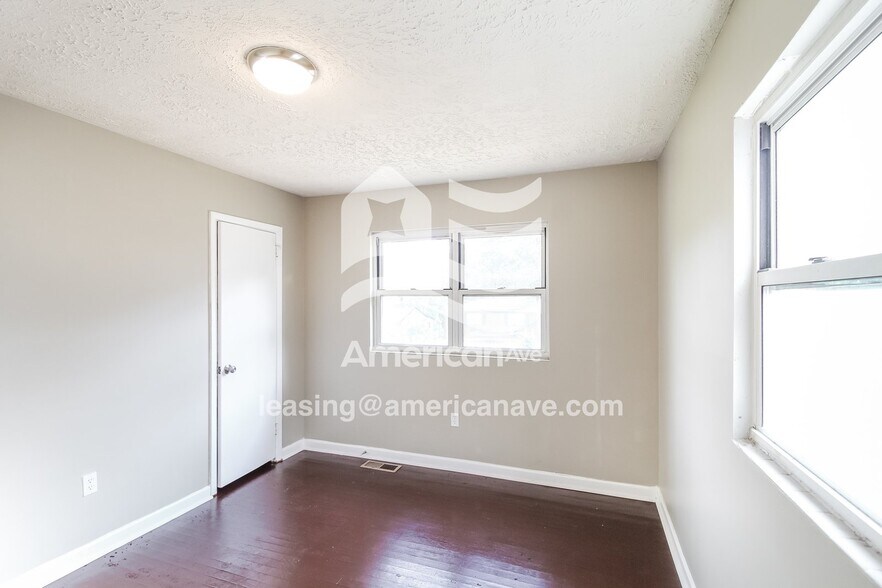 Building Photo - 336 Johns Rd