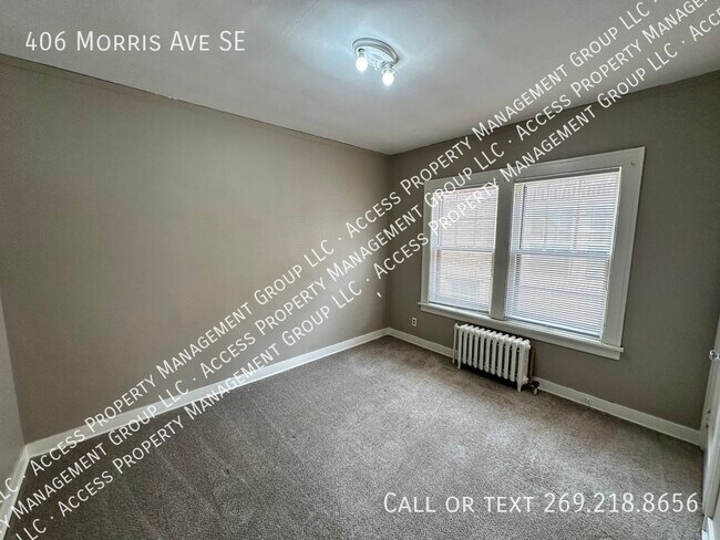 Building Photo - 406 Morris Ave SE