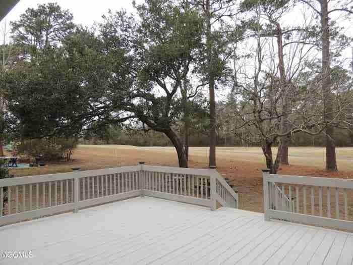 Building Photo - 248 Highpoint Dr
