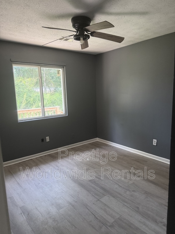 Building Photo - 4125 Sandfort Rd