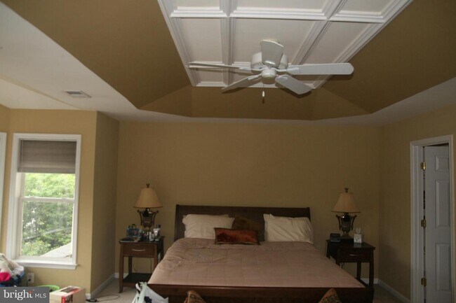 Building Photo - 20925 Cheyenne Terrace