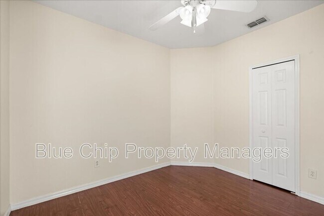 Building Photo - 115 Sahalli Ct