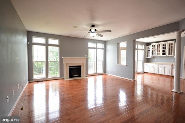 Building Photo - 120 Galyn Dr