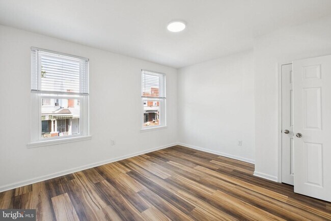 Building Photo - 4447 N 19th St