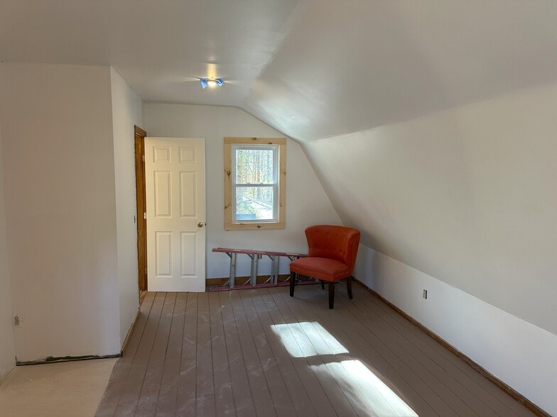 Building Photo - 929 Codding Hollow Rd