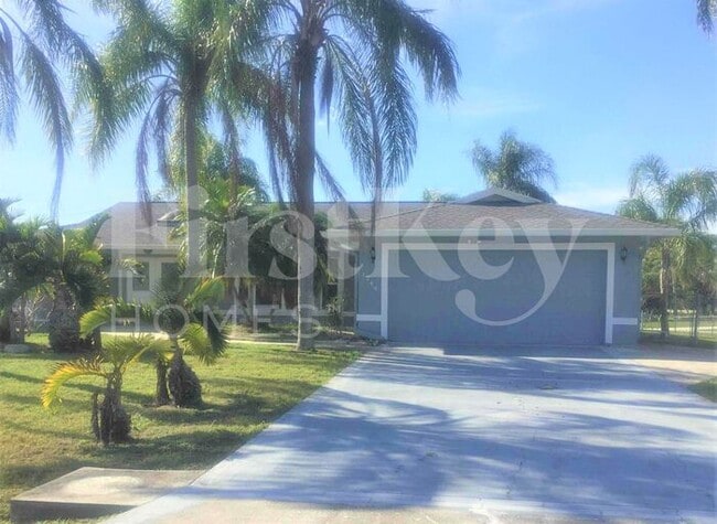 Primary Photo - 1744 SE Berkshire Blvd