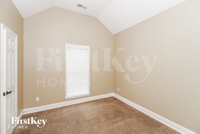 Building Photo - 8233 Sawyer Mill Cove