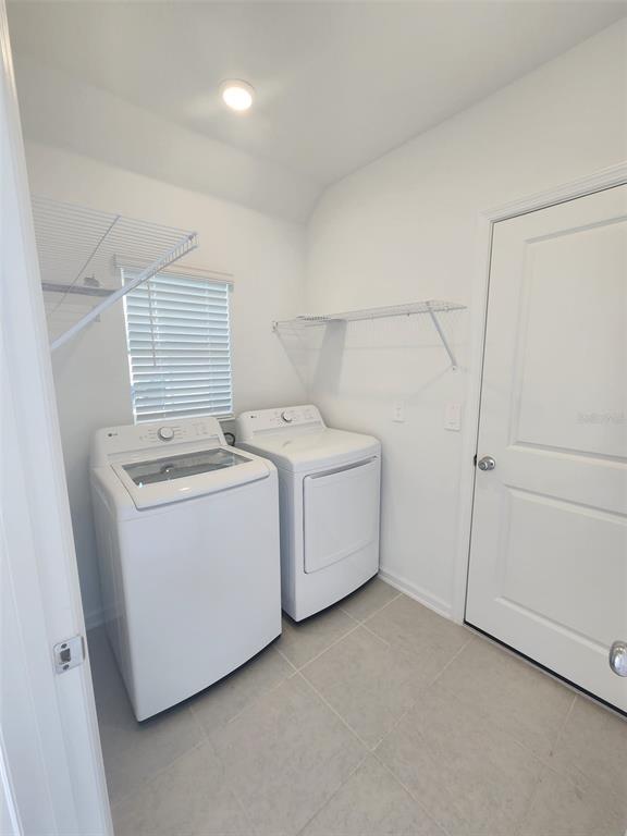 Building Photo - 5862 Le Marin Wy
