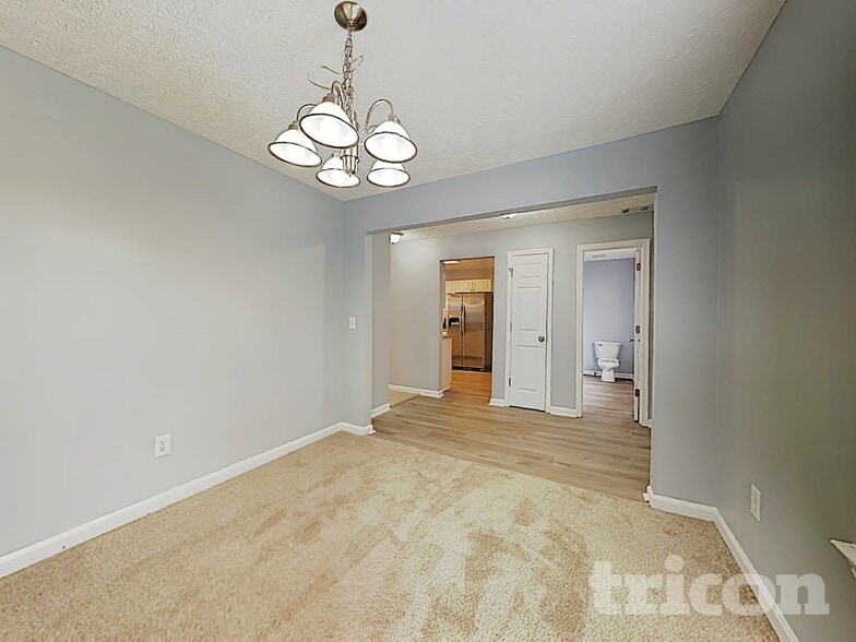 Building Photo - 7116 Hillcrest Chase Dr SW