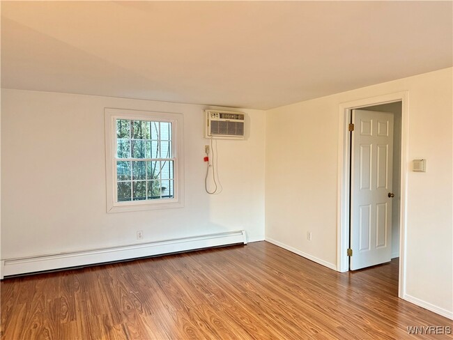 Building Photo - 89 Johnson Park